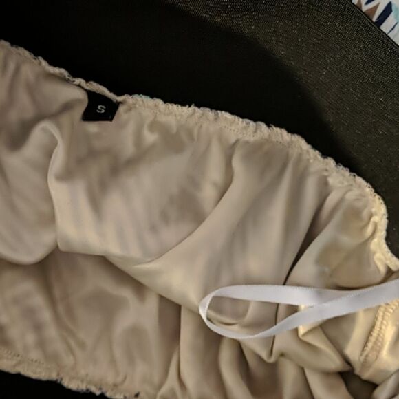 3/$20! Flowy Floral & Striped Cotton Lined Skirt - Picture 3 of 4